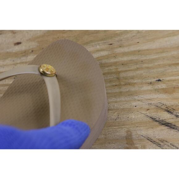 Tory Burch Flip Flops 8M Tan Khaki Wedge Platform Logo Thong Sandals - Picture 10 of 12